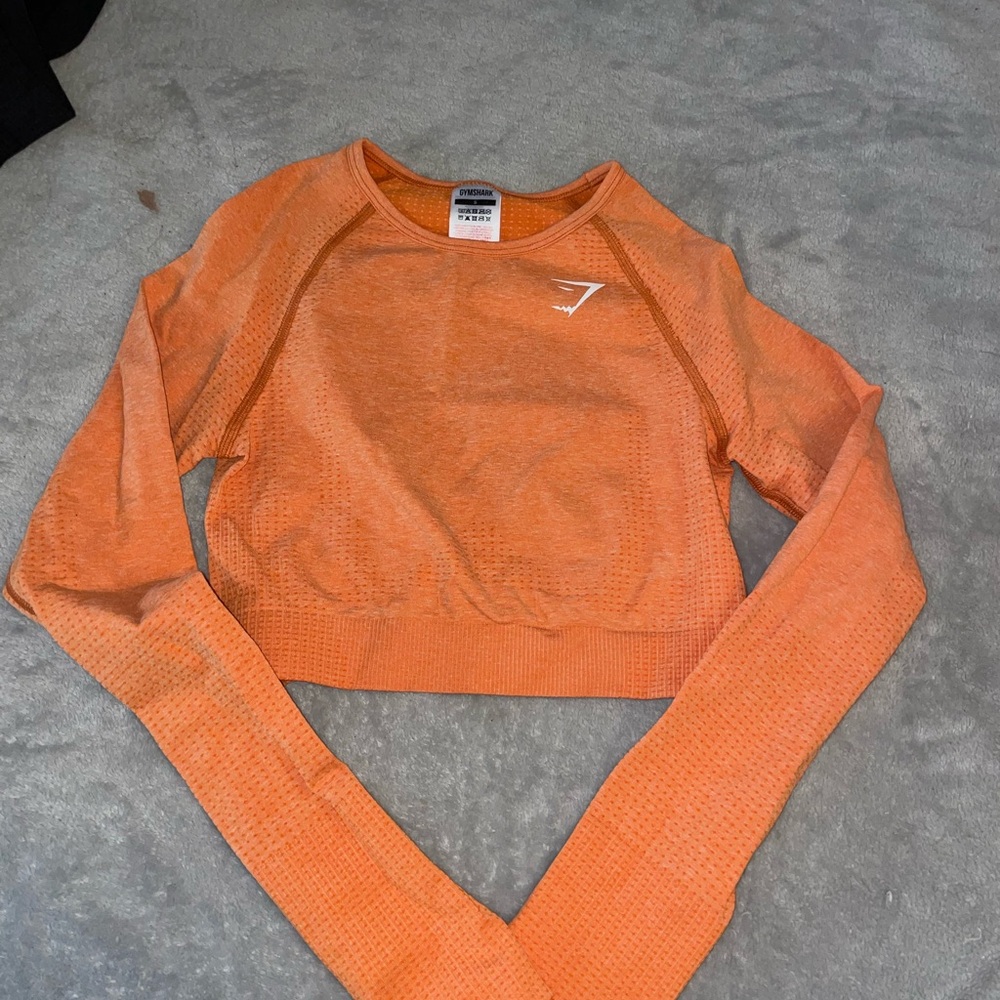Gymshark cropped workout shirt